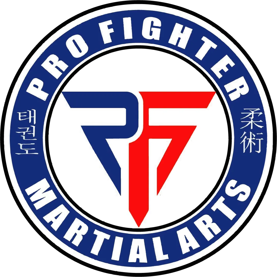 Logotipo Pro Fighter Martial Arts